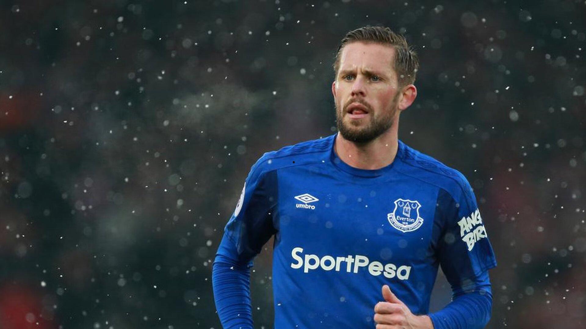 英超争冠白热化，曼城、阿森纳、利物浦三强鼎立，赛季末决战在即